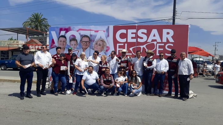 César Flores inicia campaña en colonia Hipódromo de Monclova