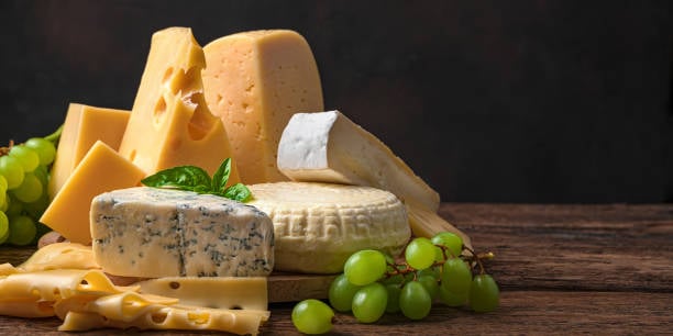 ¿Qué beneficios trae comer queso?