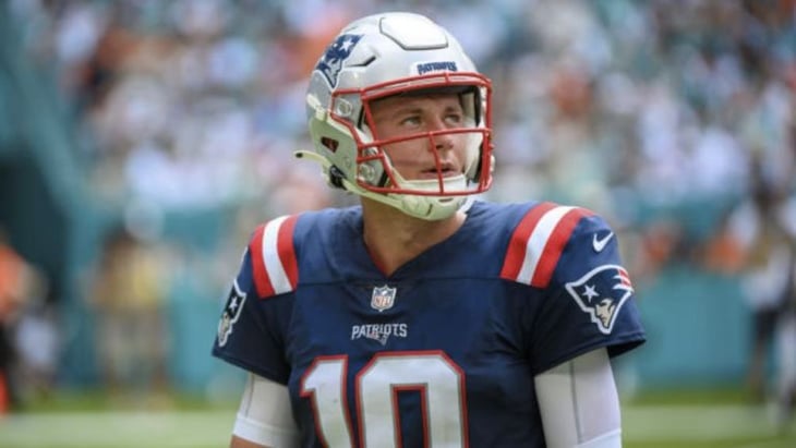 NFL: New England Patriots analiza cambiar a Mac Jones