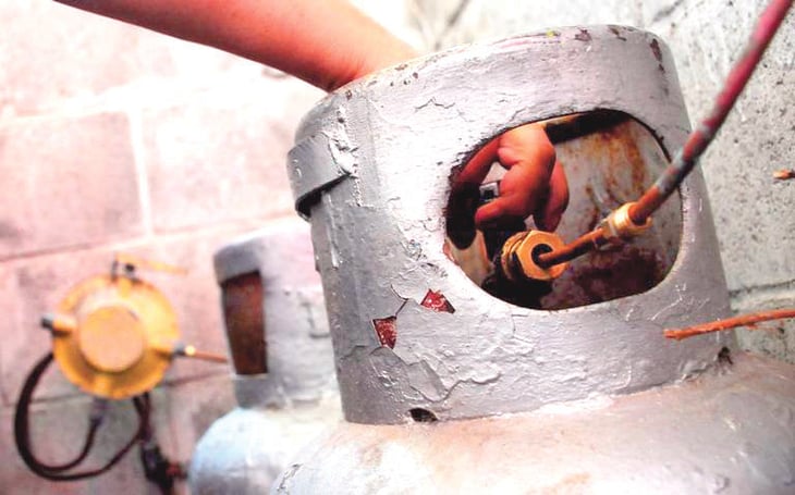 Bomberos: Revisen sus tanques de gas LP si salen a vacacionar