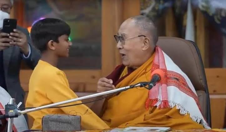 Las otras polémicas del Dalái Lama