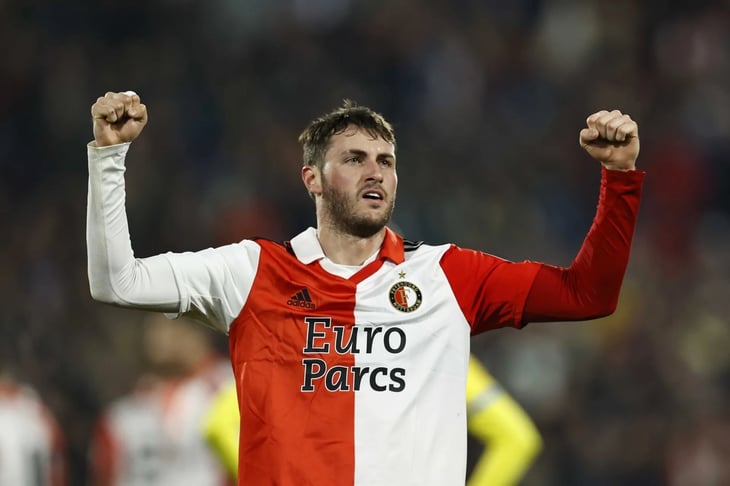 Giménez anota y asiste en goleada 5-1 del Feyenoord a Waalwijk