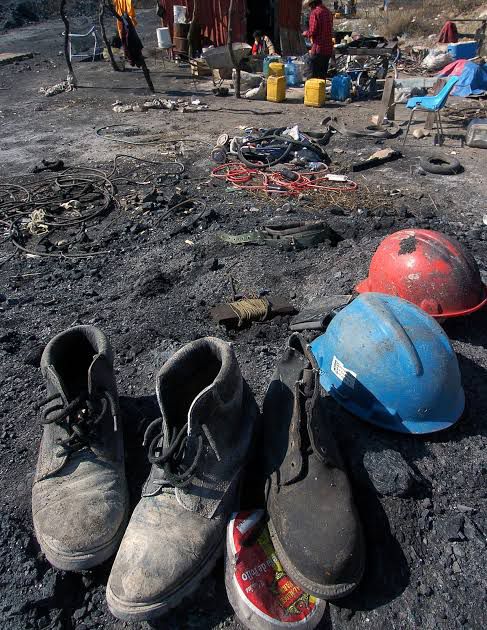 CFE continuará con rescate de restos de mineros en Pasta de Conchos