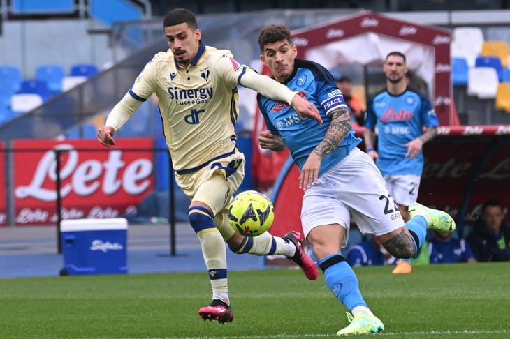 Napoli no pudo en casa ante el Hellas Verona e igualaron; Chucky Lozano disputó 64’: 0-0