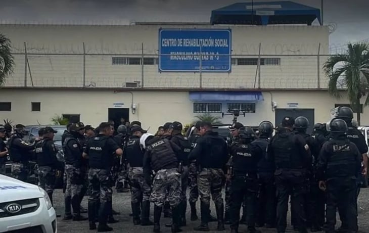 12 presos muertos deja tiroteo en cárcel de Ecuador