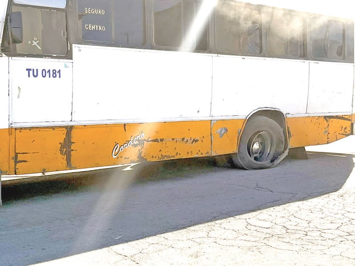 Monclovenses viven un martirio al viajar en transporte colectivo 