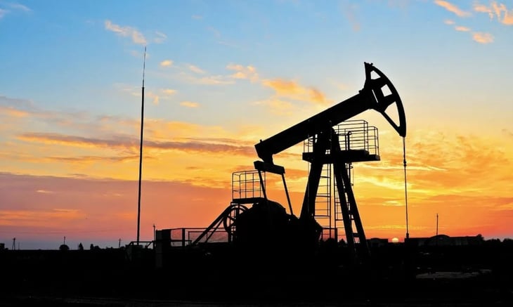 Los precios del petróleo retrocedieron un 2% 