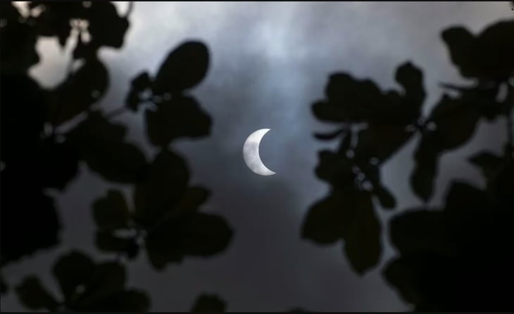 Las mejores fotos del eclipse solar híbrido