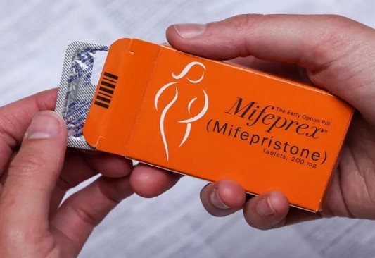 Corte de EU protege el acceso a pastilla para abortar