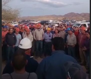 Mineros de Hércules mantienen tomado el poblado, no creen promesas de pago