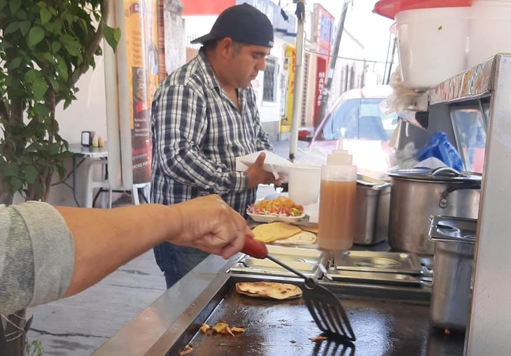 Tacos en Monclova incrementan sus costos por encarecimiento de insumos