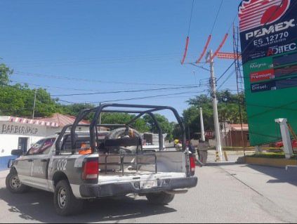 Gasolineros sufren de una descarga eléctrica en Nava