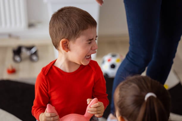 ¿Berrinches de niños pueden ser señal de una enfermedad?
