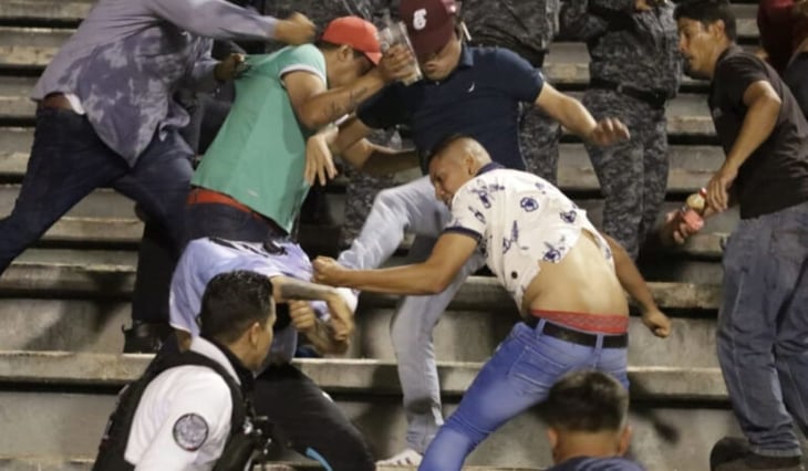 Otro episodio de violencia en el futbol mexicano: Ahora fue en el Jaiba Brava vs Tuzos de Zacatecas