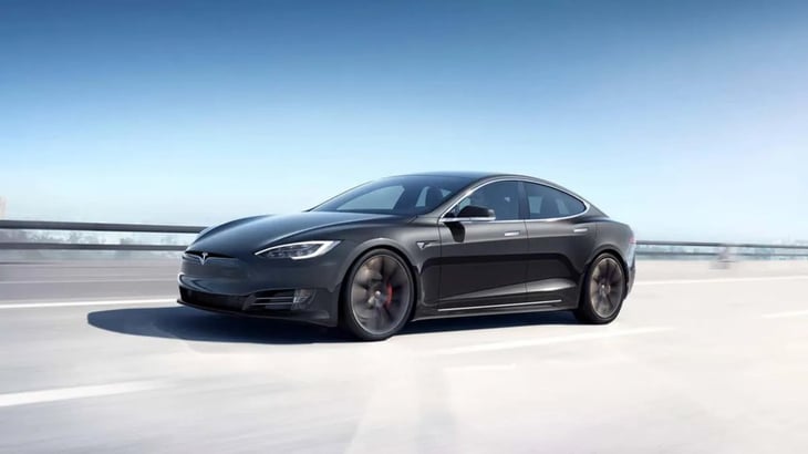 Tesla lanza un paquete de pago para el Model S Plaid que aumenta su velocidad