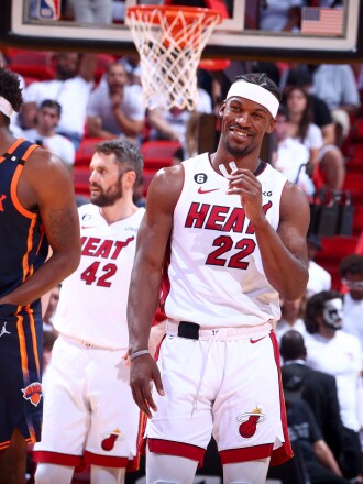 ¡El Heat puso fin al sueño de los Knicks y avanzó a las Finales! 