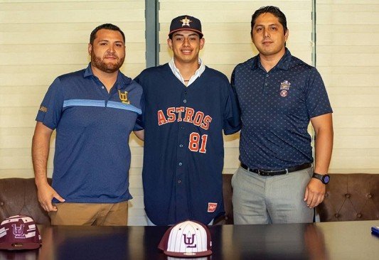 Coahuilense firma con los Astros de Houston