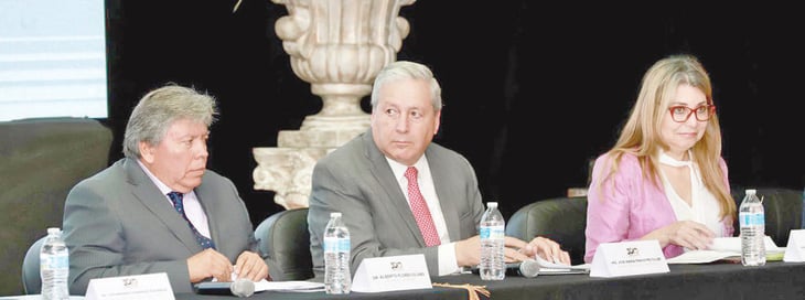 Alcalde de Saltillo presente en Consejo de Universidades