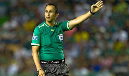 Luis Enrique Santander será el árbitro para la vuelta de las semifinales entre Rayados y Tigres