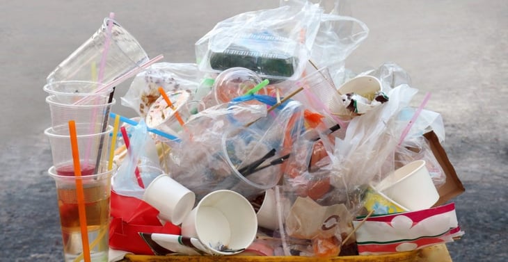 Organización ambientalista pide prohibir plásticos