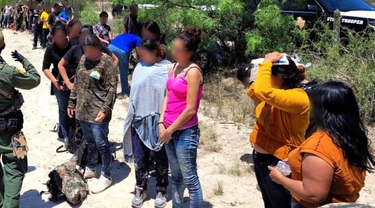 Descartan caravanas migrantes en Piedras Negras