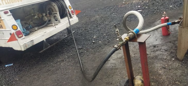Ante crisis por AHMSA, ciudadanos compran gas solo para el uso diario