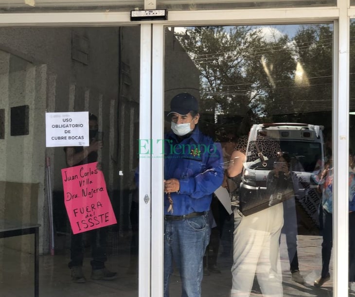 Pensionados protestantes entran a la clínica del ISSSTE
