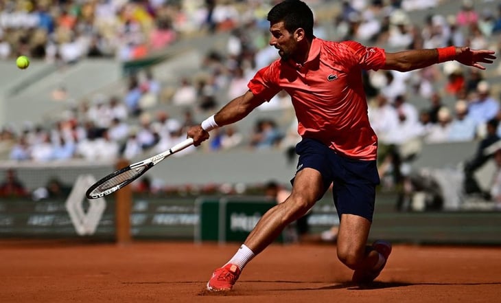 Novak Djokovic se instala en octavos de final de Roland Garros; sigue sin perder un set