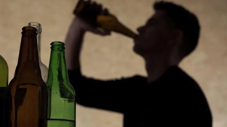 Los casos de alcoholismo al alza y la SSa actúa en disminuirlos
