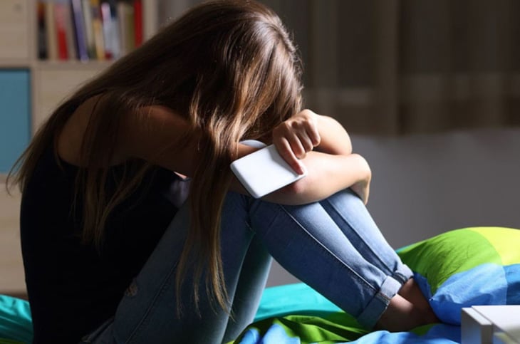 Adolescente se suicida tras bullying; compañeros celebran