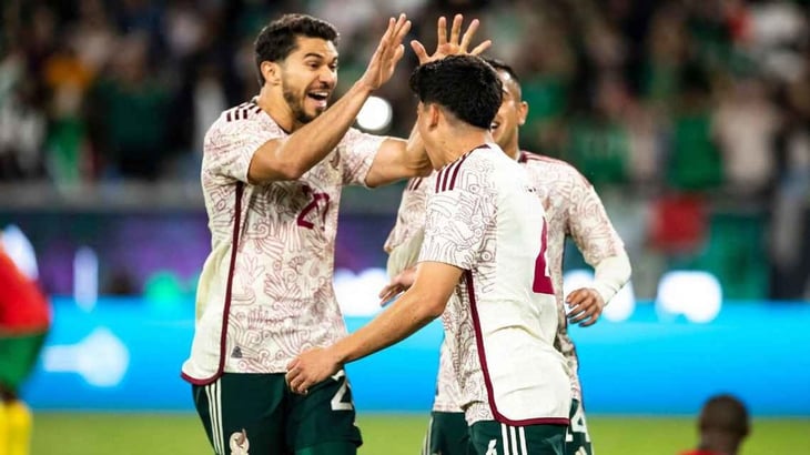 México rescata el empate ante Camerún 2-2
