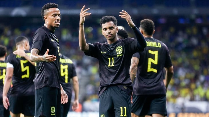 Vinicius y Rodrygo anotaron en la goleada de Brasil sobre Guinea en amistoso marcado por un ataque racista