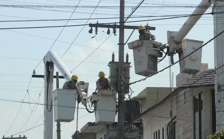 Ola de calor sobrecarga red eléctrica: 12 estados sufren apagones por aumento del consumo 