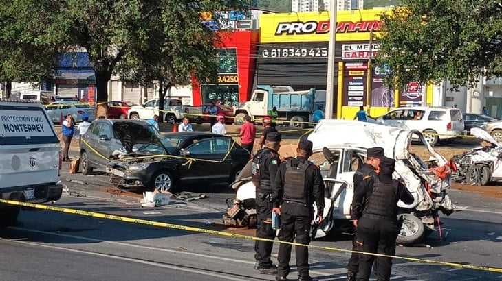 VIDEO: Carambola deja dos personas sin vida y tres lesionados en Monterrey