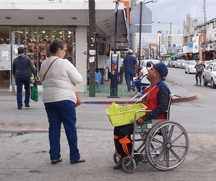 Vendedores ambulantes llevan años trabajando en Zona Centro