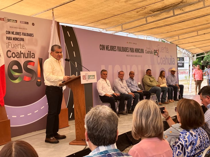 Gobernador Riquelme Solís junto al alcalde Mario Dávila anuncia paquete de obras por 29.2 mdp