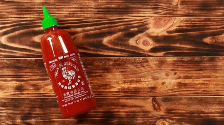 En Estados Unidos se están pagando 60 euros por una botella de salsa Sriracha en eBay