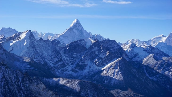 Este es el espesor de la nieve acumulada en la cima del Everest según los científicos