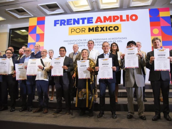 El Frente Amplio por México ‘palomeó’ a 13 aspirantes presidenciales y descartan a 20, de los 33 que se habían inscrito.