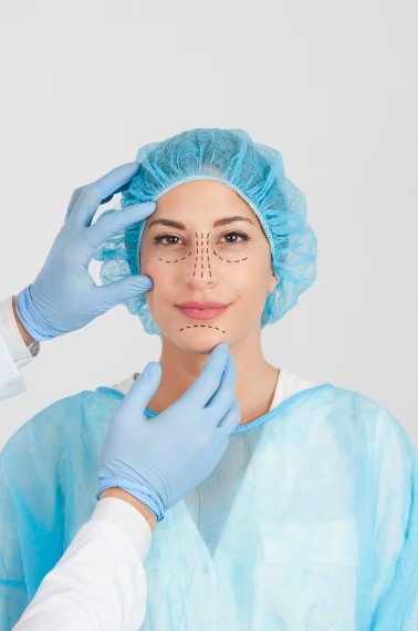 Cosas para tener en cuenta antes de someternos a una cirugía estética en el rostro