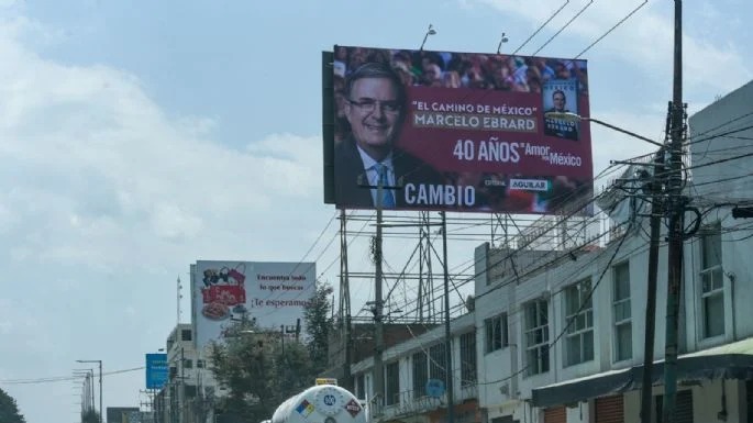 AMLO rechaza gasto en espectaculares y publicidad para promoción política de ‘Corcholatas’