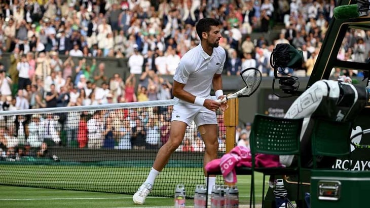 Multa a Djokovic por su instante de furia durante la final de Wimbledon