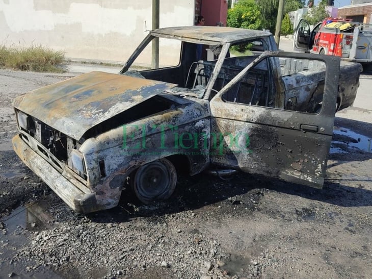 Se incendia camioneta en Las Misiones de Monclova