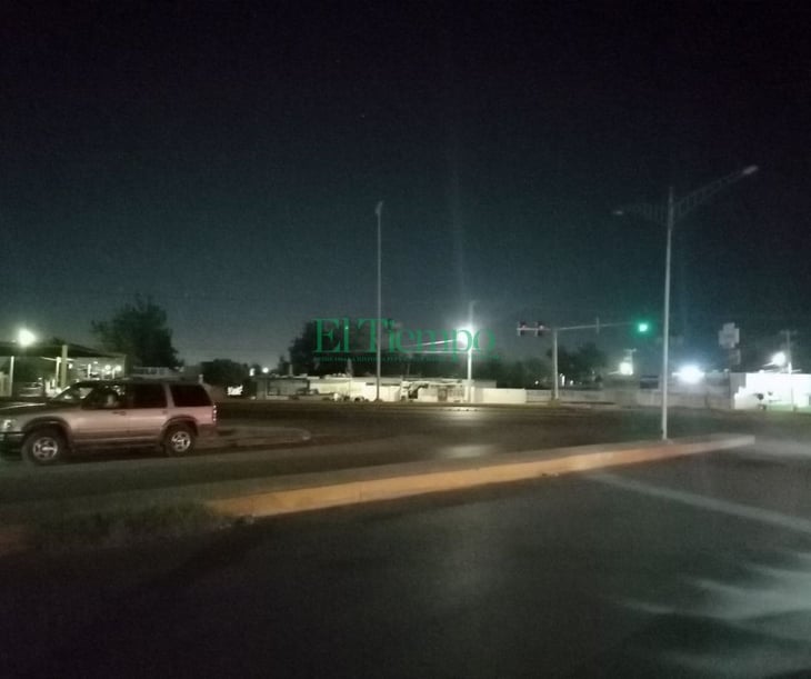 Bulevares importantes de la ciudad no tienen luz por la noche; vecinos se quejan