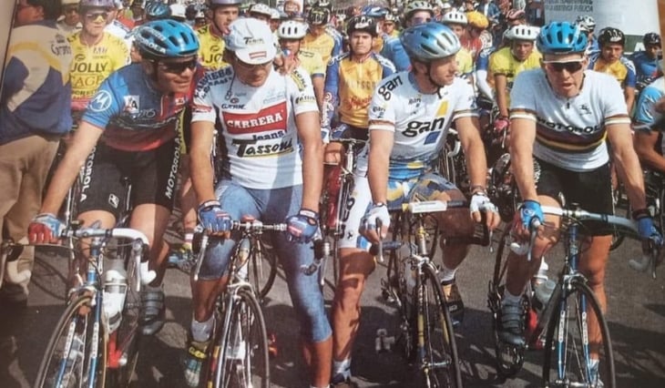 'No creo que sea imposible correrlo limpio': Raúl Alcalá habla sobre el dopaje en el Tour de Francia