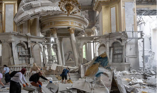 Ataques rusos destruyen histórica catedral Ortodoxa de Odesa; hay un muerto y 19 heridos