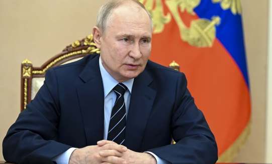 Putin firma ley que prohíbe cambiar de sexo por vía médica; 'no queremos degeneración', dice el Parlamento