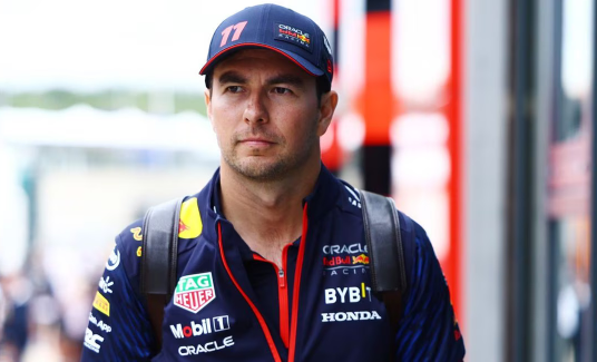 Checo Pérez: Prensa internacional se desvive en elogios para el piloto de Red Bull
