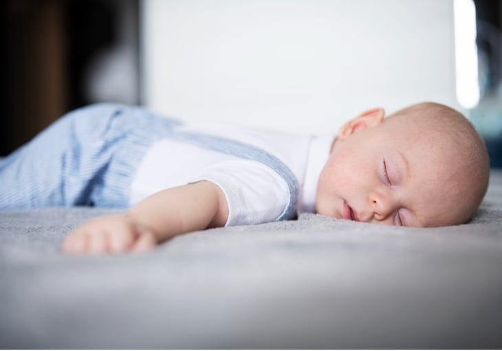 Cómo interactúan los patrones de sueño de la madre y el bebé