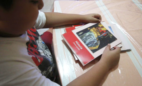 Retiran libros de la SEP de escuelas de Guanajuato por supuestos errores y contenidos ideológicos